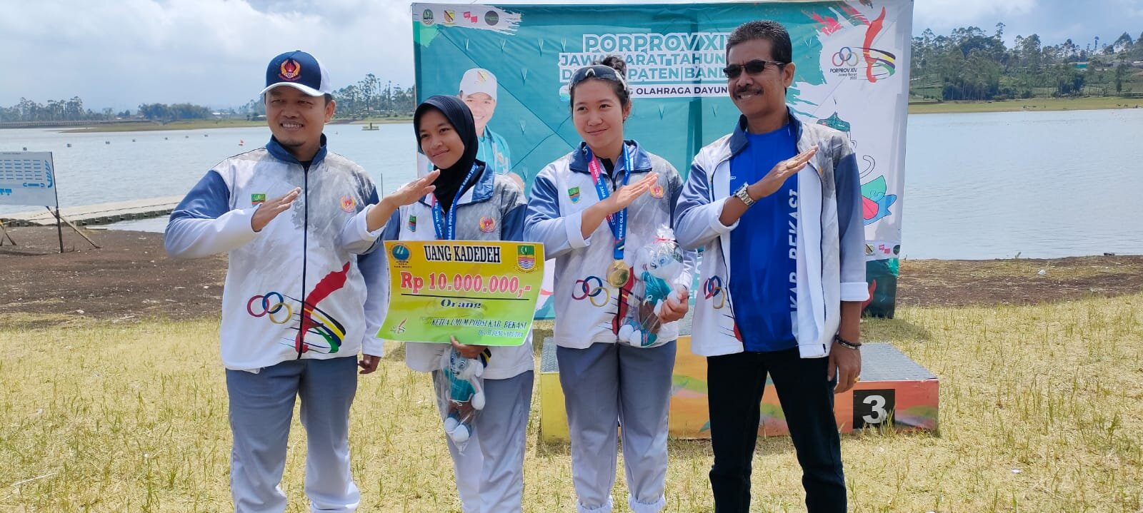 Pedayung Kabupaten Bekasi Berhasil Sabet 3 Medali Emas Porprov